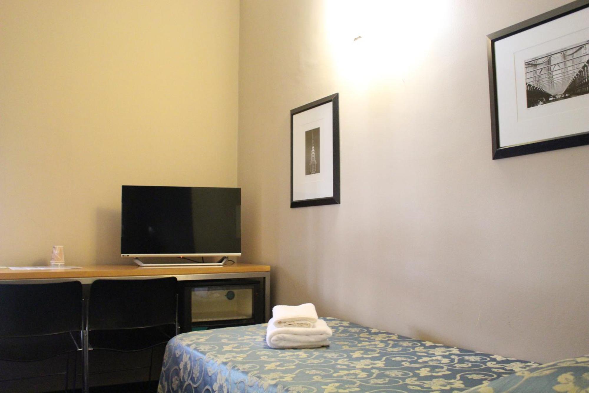 Club Hotel Milan Bagian luar foto